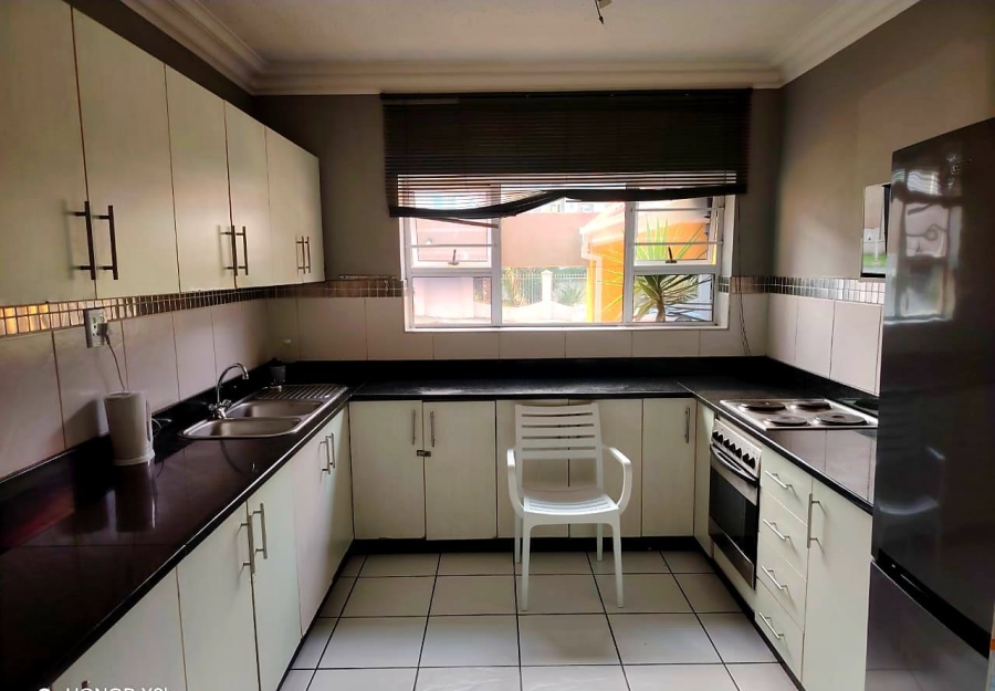  Bedroom Property for Sale in Quigney Eastern Cape
